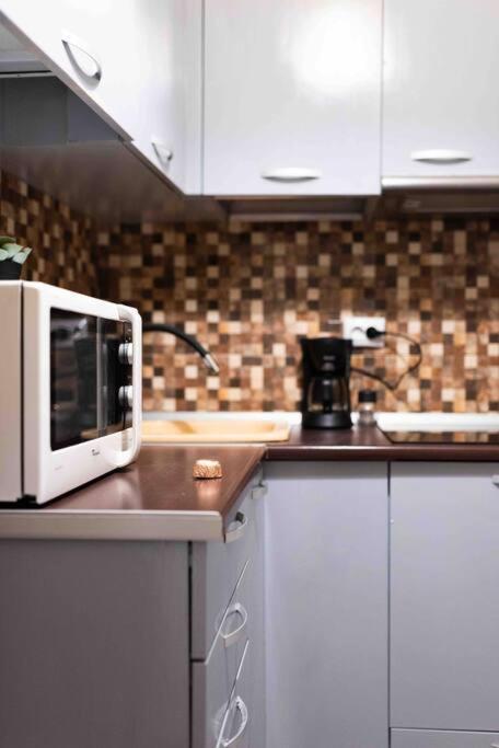 Apartmán Cozy Studio In The Heart Of Bukurešť Exteriér fotografie